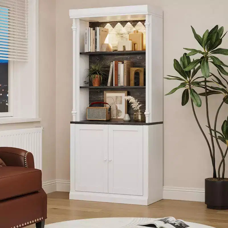 Bibliothèque haute de rangement avec 3 étagères ouvertes et une double porte, design colonne romaine, armoire de rangement et d'exposition en grain de bois pour bureau à domicile, salon