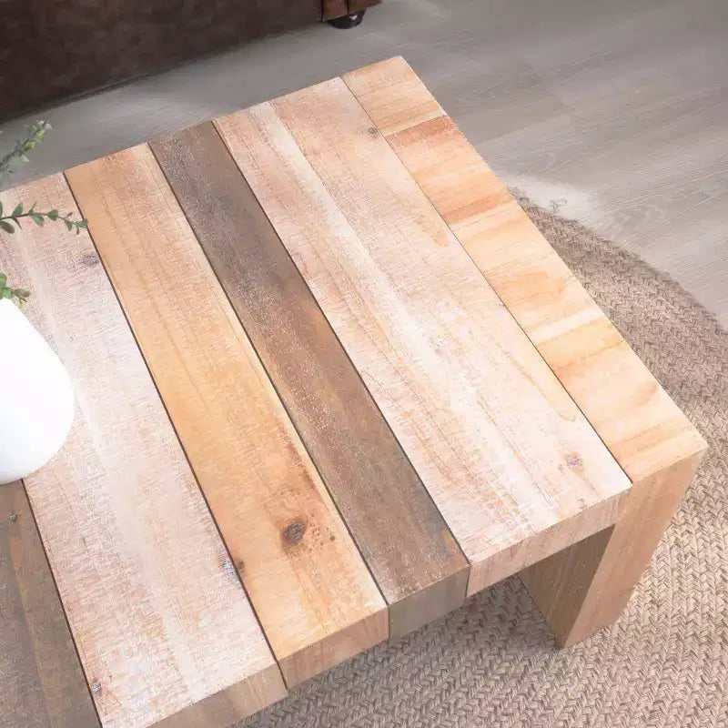 Table basse rectangulaire en bois, style rustique moderne, avec plateau à lattes