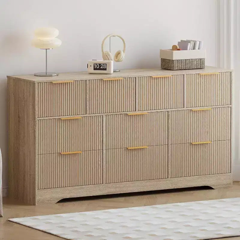 Commode moderne à 10 tiroirs cannelés, poignées métalliques élégantes, organisateur de rangement anti-basculement, pour chambre à coucher, salon